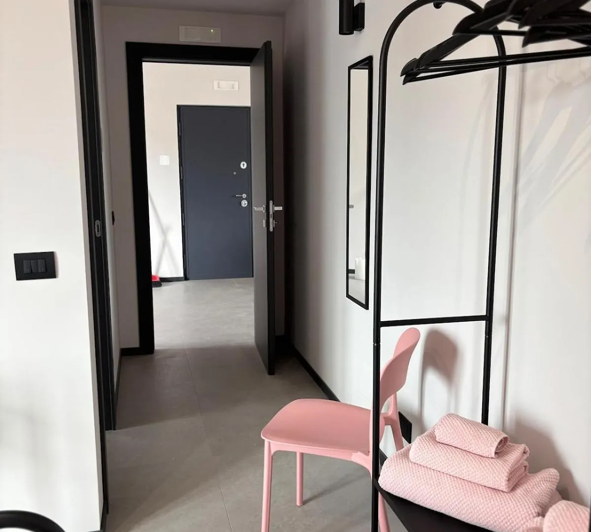 Urban Concept Santa Croce In Gerusalemme - Entire Apartment Rome 0*,  Italië