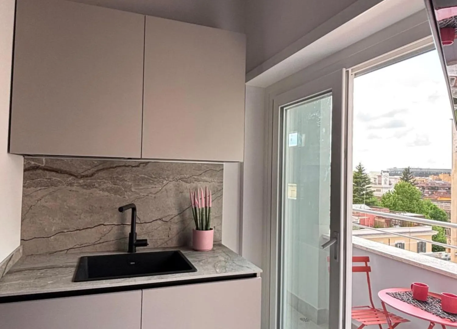 Urban Concept Santa Croce In Gerusalemme - Entire Apartment Rome Italië